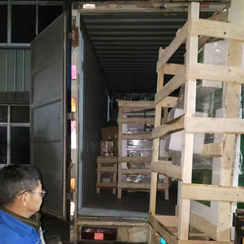 10月23日两台96kw的<a href='http://www.jsxdn.cn/dianre' target='_blank'><u>电加热蒸汽发生器</u></a>发往无锡